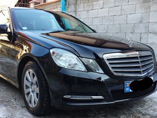 Mercedes E Class foto 2