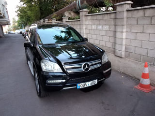 Mercedes GL-Class