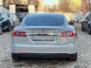 Tesla Model S foto 6