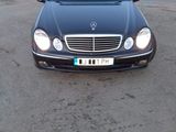 Mercedes E Class foto 1