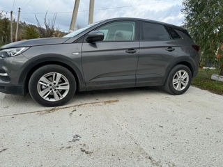 Opel Grandland X foto 2