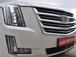 Cadillac Escalade foto 4