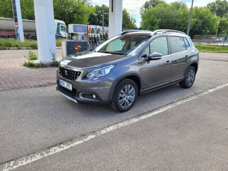 Peugeot 2008 foto 2