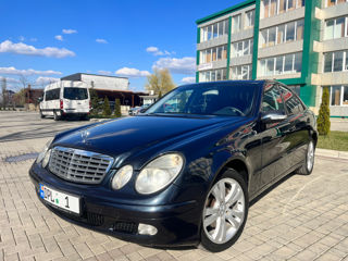 Mercedes E-Class фото 2