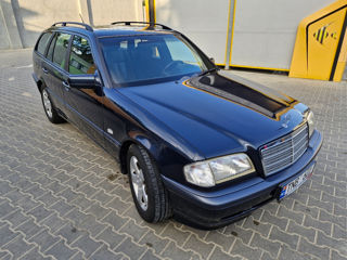 Mercedes C-Class