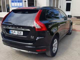 Volvo XC60 foto 2