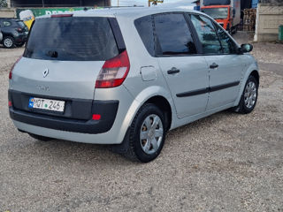 Renault Grand Scenic foto 4