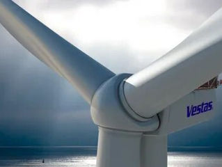 Industrial wind turbines Vestas foto 2