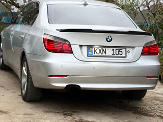 BMW 5 Series foto 3