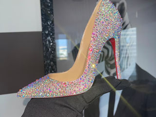 Pantofi Louboutin autentici foto 3