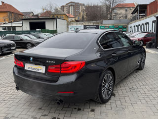 BMW 5 Series foto 4