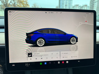 Tesla Model 3 foto 9