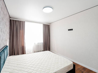 Apartament cu 2 camere, 40 m², Buiucani, Chișinău foto 2