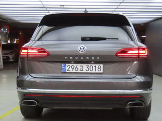 Volkswagen Touareg foto 2