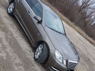 Mercedes E-Class foto 3