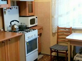 Apartament cu 3 camere, garaj cu subsol. foto 4