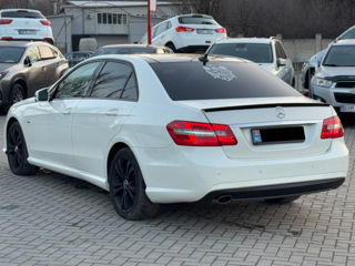 Mercedes E-Class foto 3