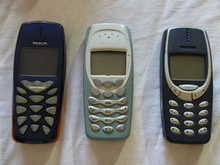 Se vinde 3 telefoane : nokia 3310,nokia 3410 , nokia 3510 toate in stare functionala