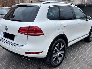 Volkswagen Touareg foto 3