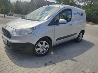 Ford Transit Courier foto 2