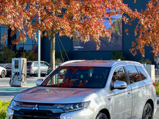 Mitsubishi Outlander foto 2