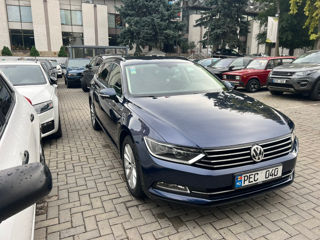 Volkswagen Passat foto 2