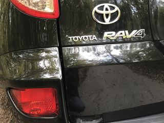 Toyota Rav 4 foto 3
