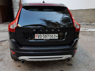 Volvo XC60 foto 2