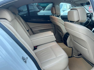 BMW 7 Series foto 16