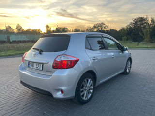 Toyota Auris foto 4