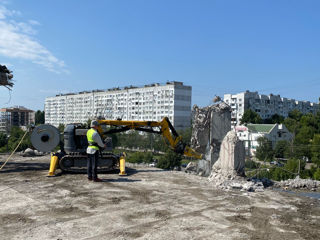 Demolarii interioare cu tehnica specializata foto 3