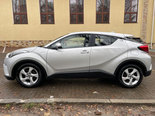 Toyota C-HR foto 3