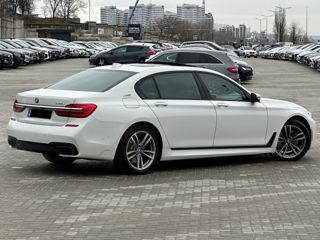 BMW 7 Series foto 4