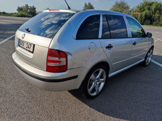 Skoda Fabia foto 8