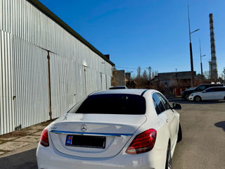 Mercedes C-Class foto 3