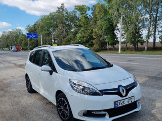 Renault Grand Scenic foto 2