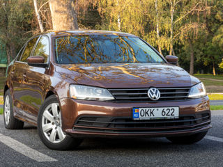 Volkswagen Jetta foto 2