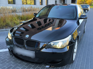 BMW 5 Series foto 3