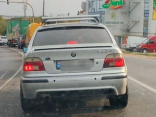 BMW 5 Series foto 3