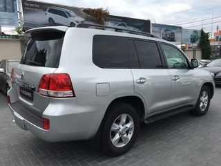 Toyota Land Cruiser foto 6