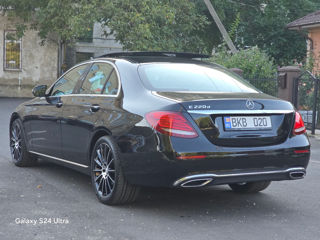 Mercedes E-Class foto 4