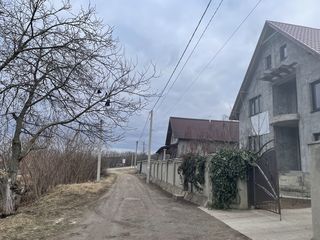 Se vind 2 case intr-o ograda(este posibil divizarea) in r.Ialoveni s.Nimoreni 15 km de la Chișinău foto 2