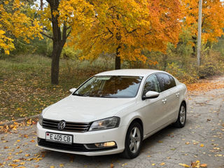 Volkswagen Passat foto 2