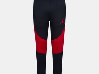 Costum sport Nike original, nou, pentru băieți - 10-12 ani (132-147 cm) foto 5