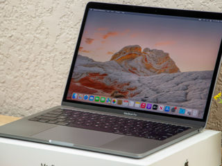 Macbook Pro 13 Late 2016/ Core 15 6360U/ 8Gb Ram/ 256Gb SSD/ 13.3" Retina!! foto 1