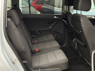 Volkswagen Touran foto 17