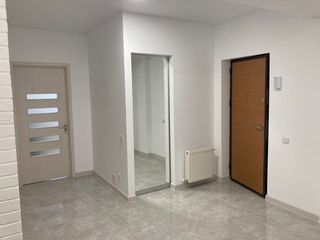 Apartament cu 2 camere, 77 m², Buiucani, Chișinău foto 4