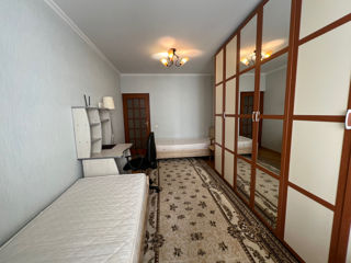 Apartament cu 3 camere, 120 m², Centru, Chișinău foto 12