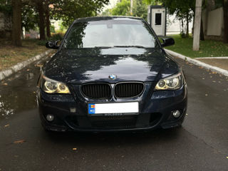 BMW 5 Series foto 2