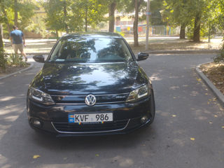 Volkswagen Jetta foto 8